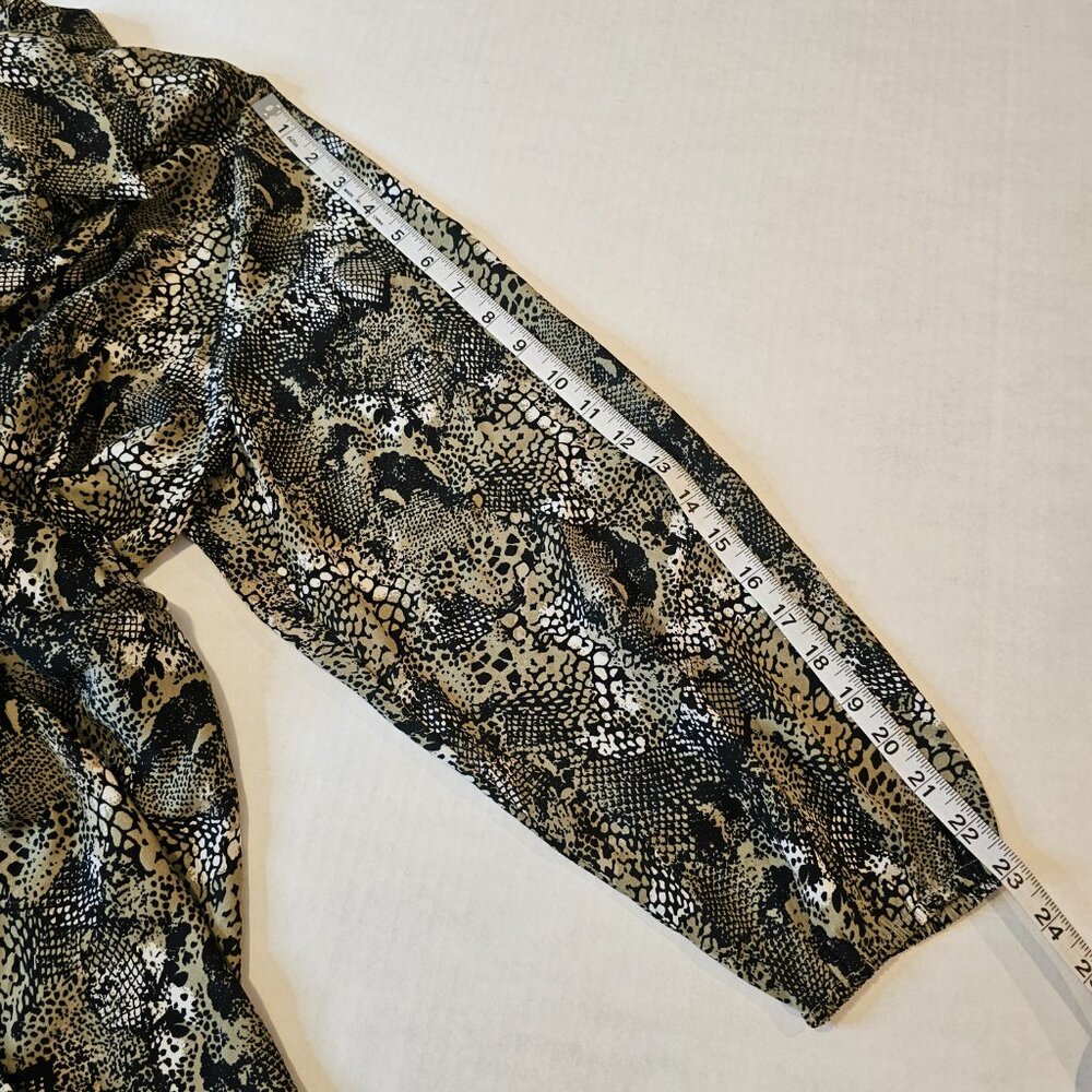 Jessica London, Plus Size 24W, Snake Print, V-neck With Collar, Blouse - Picture 8 of 10